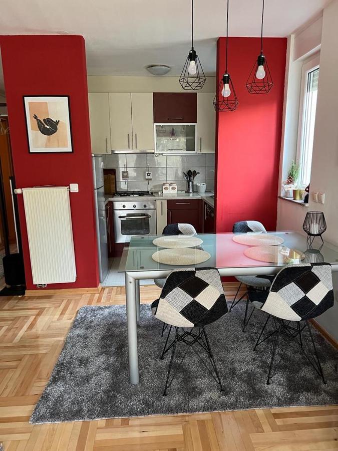 Apartman West - Private Parking Place Zagreb Buitenkant foto